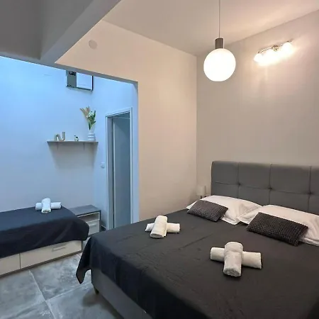 Apartment Lora