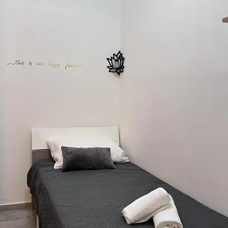 Lora Apartment *